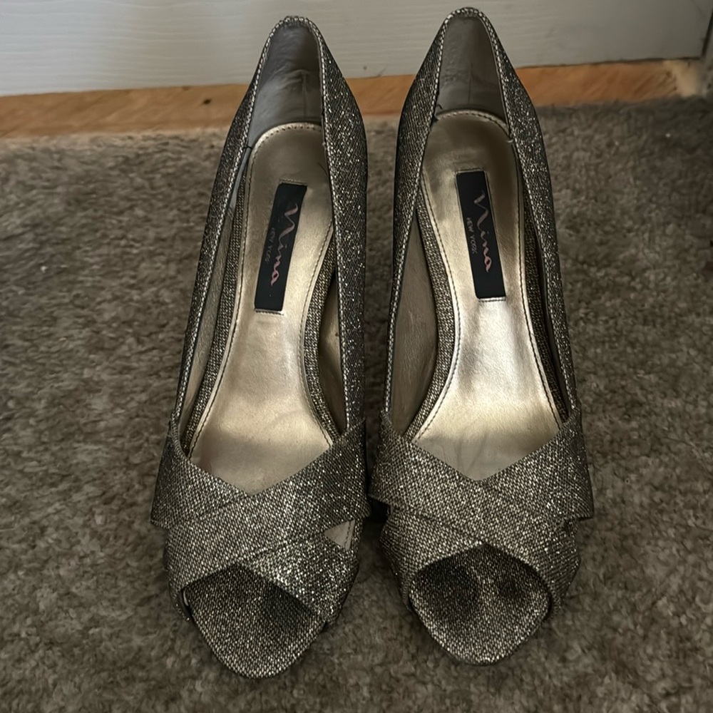 Bronze mid heel